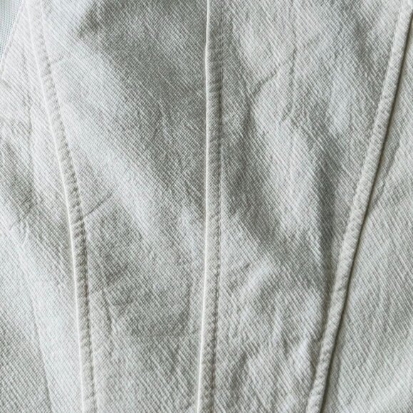 Blank NYC White Crepe Moto Jacket Size XS  Mesh Panels Long Sleeve Zip Close - Picture 11 of 11